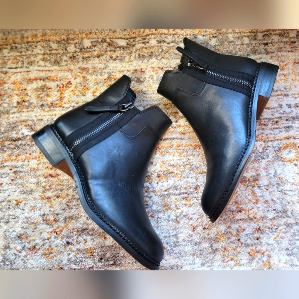 Franco Sarto Halford ankle bootd size 6